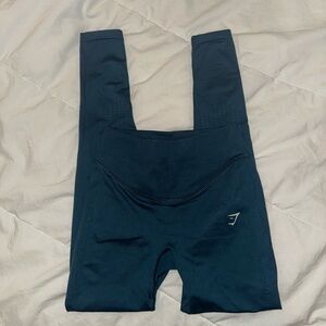 Gymshark bundle- includes: two pairs of leggings and two sports bras XS/S